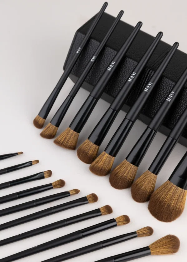 MASI BLACK makeup brush set